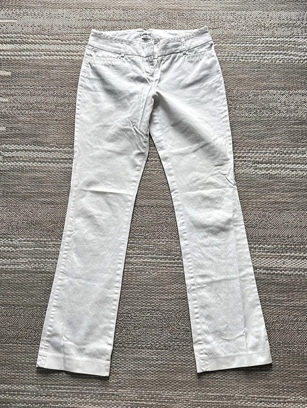 Express Columnist Straight Leg Pants in White Size 2R